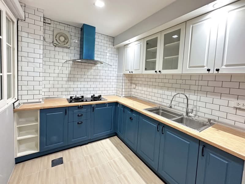 Golden Town 2 Ladprao-Kaset Nawamin, Bangkok, Soi Nawamin 42 Yak 27, Khlong Kum, Bueng Kum, Bangkok, 4 Bedrooms, 120 sqm, Townhouse For Sale, by คุณ ศศิวิภา พูลทา, 500382397 - DDproperty.com