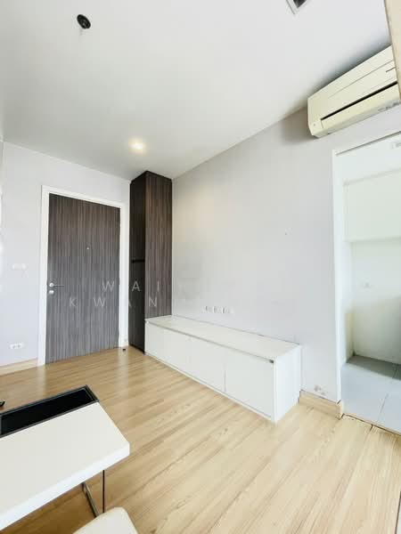 Urbano Absolute Sathon-Taksin, Bangkok, 345 Charoen Nakhon 14/2 Alley, Khlong Ton Sai, Khlong San, Bangkok, Studio, 30 sqm, Condo For Rent, by Waiyawut Kwanmongkhol, 500382560 - DDproperty.com