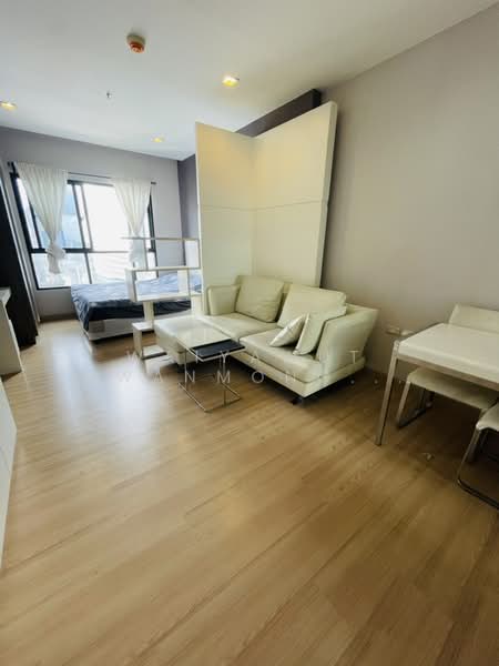 Urbano Absolute Sathon-Taksin, Bangkok, 345 Charoen Nakhon 14/2 Alley, Khlong Ton Sai, Khlong San, Bangkok, Studio, 30 sqm, Condo For Rent, by Waiyawut Kwanmongkhol, 500382560 - DDproperty.com