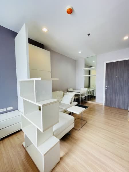 Urbano Absolute Sathon-Taksin, Bangkok, 345 Charoen Nakhon 14/2 Alley, Khlong Ton Sai, Khlong San, Bangkok, Studio, 30 sqm, Condo For Rent, by Waiyawut Kwanmongkhol, 500382560 - DDproperty.com