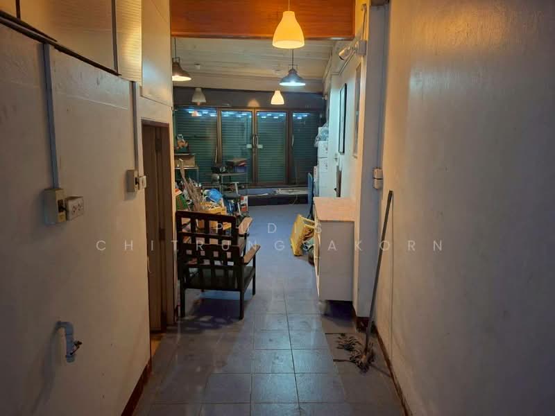 3-Storeys Commercial Building for Rent – Rama 4 / Sukhumvit, Bangkok, Phra Kanong, Khlong Toei, Bangkok, , 336 sqm, Shophouse For Rent, by Pudis Chitrungsakorn, 500382576 - DDproperty.com