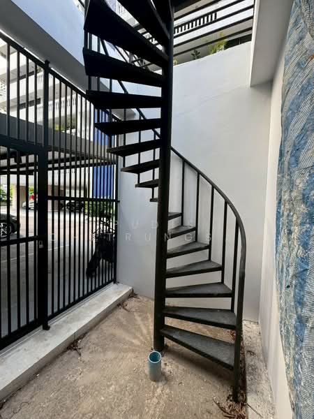 Shop ให้เช่า สุขุมวิท – อโศก, กรุงเทพ, คลองเตย, กรุงเทพ, 73 ตร.ม., พื้นที่ขายของ ให้เช่า, โดย Pudis Chitrungsakorn, 500382579 - DDproperty.com