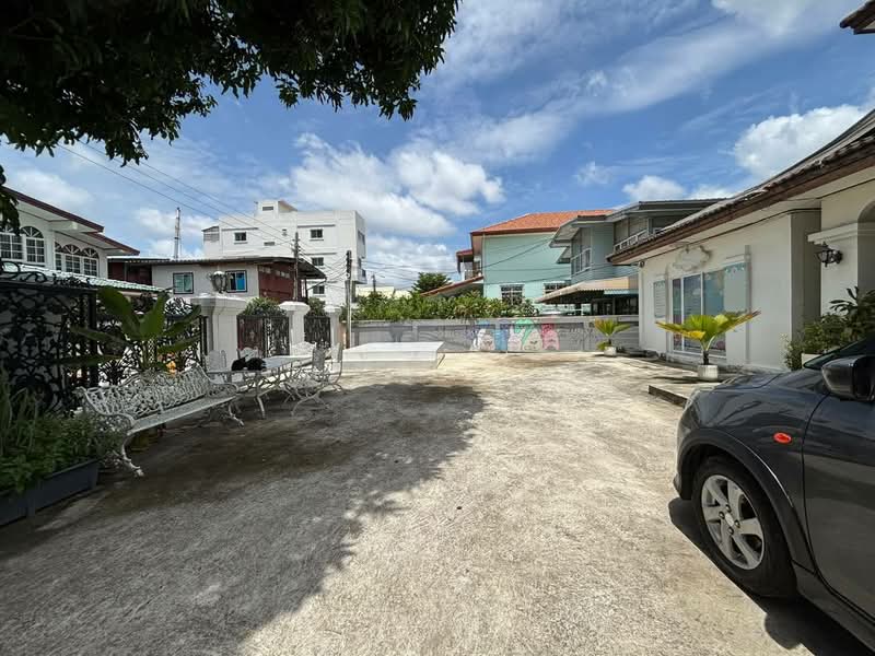 Charan 34, Bangkok, Arun Amarin, Bangkok Noi, Bangkok, 3 Bedrooms, 200 sqm, Single Detached House For Sale, by จิตติมา TT, 500382587 - DDproperty.com