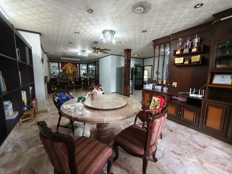 Charan 34, Bangkok, Arun Amarin, Bangkok Noi, Bangkok, 3 Bedrooms, 200 sqm, Single Detached House For Sale, by จิตติมา TT, 500382587 - DDproperty.com