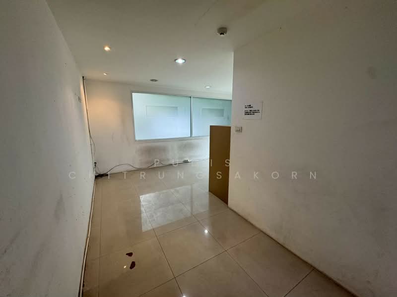 Shopใต้คอนโด ให้เช่า สุขุมวิท – พร้อมพงษ์, กรุงเทพ, คลองตัน, คลองเตย, กรุงเทพ, 46 ตร.ม., พื้นที่ขายของ ให้เช่า, โดย Pudis Chitrungsakorn, 500382601 - DDproperty.com