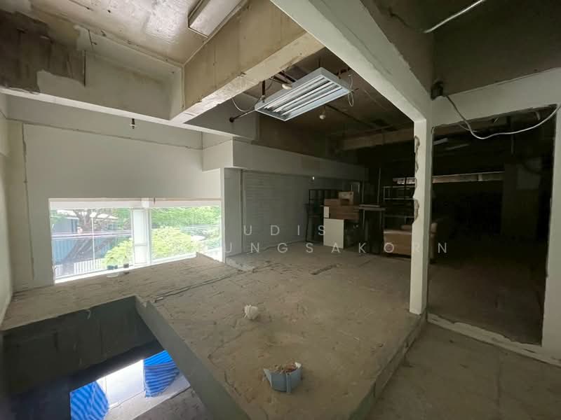 Commercial Space for Rent – Sukhumvit / Asok, Bangkok, Khlong Toei, Bangkok, , 307 sqm, Retail Space For Rent, by Pudis Chitrungsakorn, 500382610 - DDproperty.com