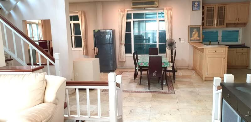 Nantawan Sukhumvit 77, Bangkok, Sukhumvit 77 (On Nut 44), Bang Chak, Phra Khanong, Bangkok, 3 Bedrooms, 300 sqm, Single Detached House For Rent, by Monchit Surachaidunthavin, 500382638 - DDproperty.com