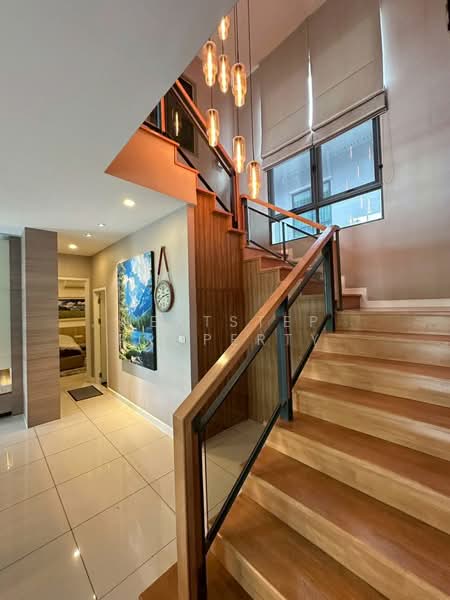 The Palm Pattanakarn, Bangkok, Phatthanakan Road, Suan Luang, Bangkok, 6 Bedrooms, 540 sqm, Single Detached House For Sale, by Nextstep Property, 500382652 - DDproperty.com