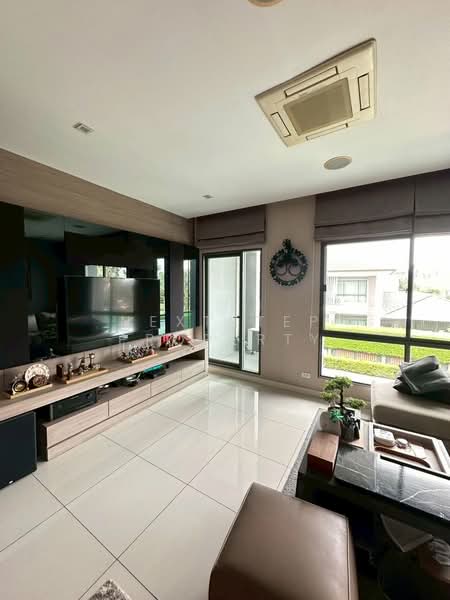 The Palm Pattanakarn, Bangkok, Phatthanakan Road, Suan Luang, Bangkok, 6 Bedrooms, 540 sqm, Single Detached House For Sale, by Nextstep Property, 500382652 - DDproperty.com