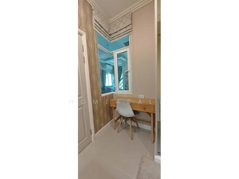 Golden Town Ladprao-Kaset Nawamin, Bangkok, Chorake Bua, Lat Phrao, Bangkok, 3 Bedrooms, 100 sqm, Townhouse For Sale, by home4sale, 500382655 - DDproperty.com