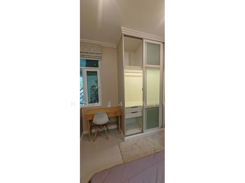 Golden Town Ladprao-Kaset Nawamin, Bangkok, Chorake Bua, Lat Phrao, Bangkok, 3 Bedrooms, 100 sqm, Townhouse For Sale, by home4sale, 500382655 - DDproperty.com