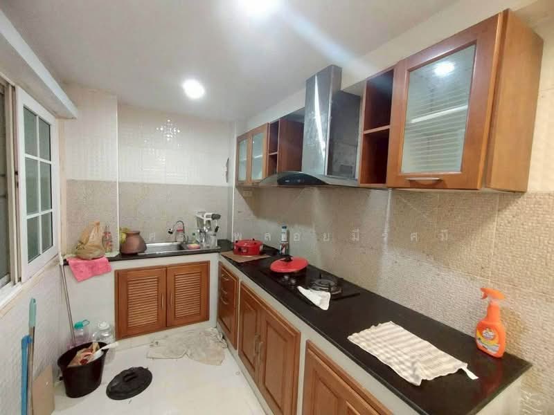 Golden Town Onnut-Pattanakarn, Bangkok, 199 Soi On Nut 65 Yeak 14, Prawet, Bangkok, 4 Bedrooms, 120 sqm, Townhouse For Rent, by Adisorn Ploymeerassamee, 500382666 - DDproperty.com