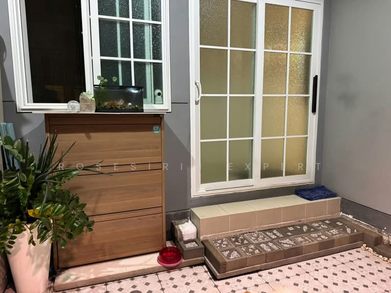 Golden Neo 2 Ladprao-Kaset Nawamin, Bangkok, Khlong Kum, Bueng Kum, Bangkok, 4 Bedrooms, 143 sqm, Single Detached House For Rent, by Rosesirin Expert, 500382770 - DDproperty.com