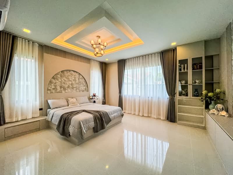 Fully Furnished 3 Bedroom House for Sale Nong Prue East Pattaya, Chon Buri (Pattaya), Bang Lamung, Bang Lamung (Pattaya), Chon Buri (Pattaya), 3 Bedrooms, 210 sqm, Single Detached House For Sale, by PLC Real Estate, 500382772 - DDproperty.com