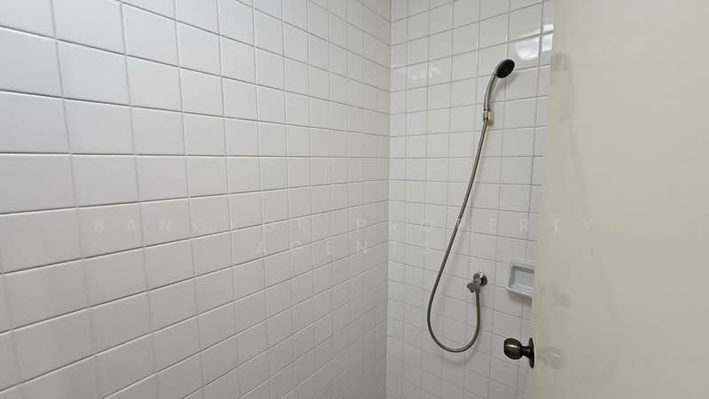 Krungthep Thani Tower, Bangkok, 56 Soi Sukhumvit 24, Khong Tan, Khlong Toei, Bangkok, 3 Bedrooms, 230 sqm, Condo For Rent, by BANGKOK PROPERTY AGENTS, 500382777 - DDproperty.com