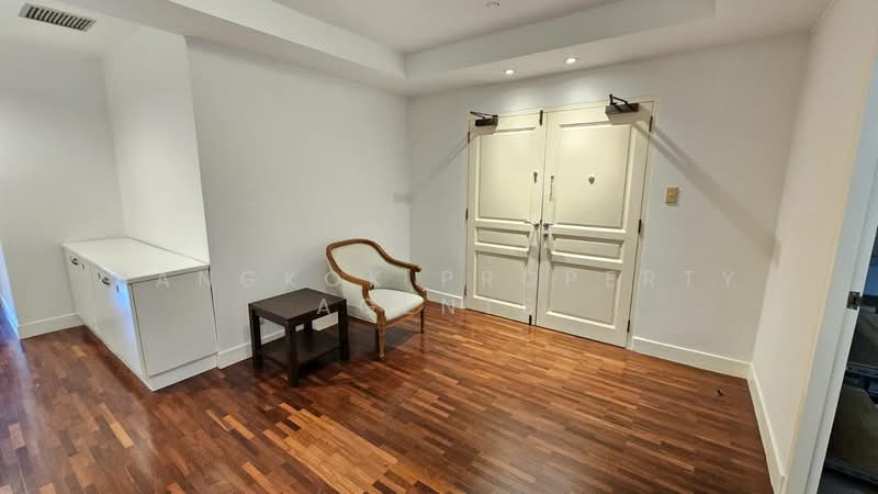 Krungthep Thani Tower, Bangkok, 56 Soi Sukhumvit 24, Khong Tan, Khlong Toei, Bangkok, 3 Bedrooms, 230 sqm, Condo For Rent, by BANGKOK PROPERTY AGENTS, 500382777 - DDproperty.com