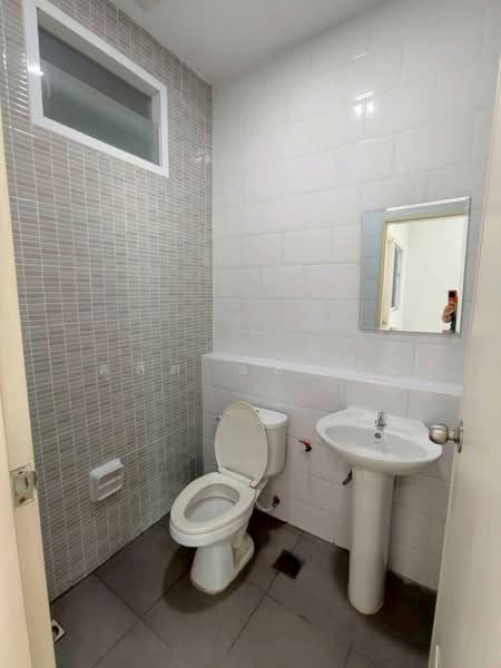 ให้เช่าทาวน์โฮมใหม่ ม.โกลเด้นท์แลนด์ มาบยางพร ระยอง, Rayong, Mapyangphon, Pluak Daeng, Rayong, 2 Bedrooms, 75 sqm, Townhouse For Rent, by Dusit Saengfa, 500382786 - DDproperty.com