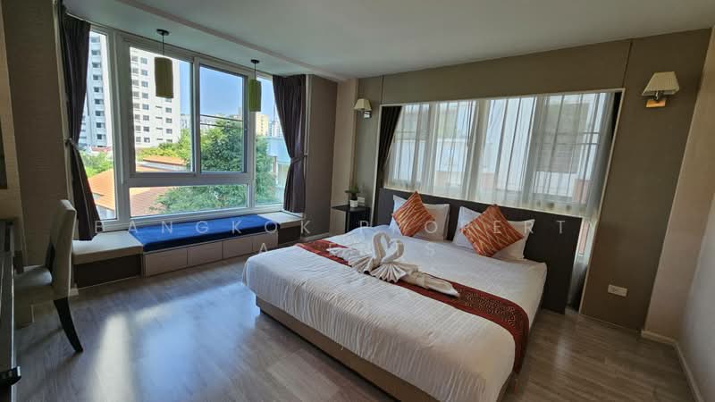 Shine@33 (formerly Triple Oaks), Bangkok, Khlong Tan Nua, Watthana, Bangkok, 2 Bedrooms, 80 sqm, Condo For Rent, by BANGKOK PROPERTY AGENTS, 500382807 - DDproperty.com