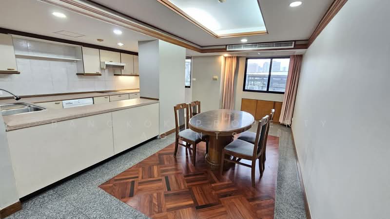 United Tower Thonglor : ยูไนเต็ด ทาวเวอร์ ทองหล่อ, กรุงเทพ, 333 ซอยทองหล่อ 17, คลองตันเหนือ, วัฒนา, กรุงเทพ, 108 ตร.ม., คอนโด ให้เช่า, โดย BANGKOK PROPERTY AGENTS, 500382821 - DDproperty.com