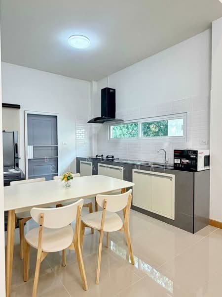 A house for rent near Christian German School Chiang Mai,Rental Price: 25,000THB/month No.15H879, Chiang Mai, Tha Wang Tal, Saraphi, Chiang Mai, 3 Bedrooms, 110 sqm, Single Detached House For Rent, by Baandeedee Chiangmai, 500382886 - DDproperty.com