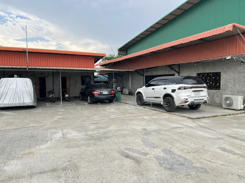 ขายด่วน! โรงงาน พร้อมใบ รง.4 และที่พักพนักงาน 15 ห้อง เนื้อที่เกือบ 10 ไร่ ดอนตูม นครปฐม, Nakhon Pathom, Huai Phra, Don Tum, Nakhon Pathom, , 15,456 sqm, Land For Sale, by กมลวรรณ ปริยวาที, 500382899 - DDproperty.com