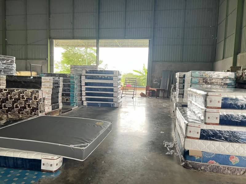 ขายด่วน! โรงงาน พร้อมใบ รง.4 และที่พักพนักงาน 15 ห้อง เนื้อที่เกือบ 10 ไร่ ดอนตูม นครปฐม, Nakhon Pathom, Huai Phra, Don Tum, Nakhon Pathom, , 15,456 sqm, Land For Sale, by กมลวรรณ ปริยวาที, 500382899 - DDproperty.com