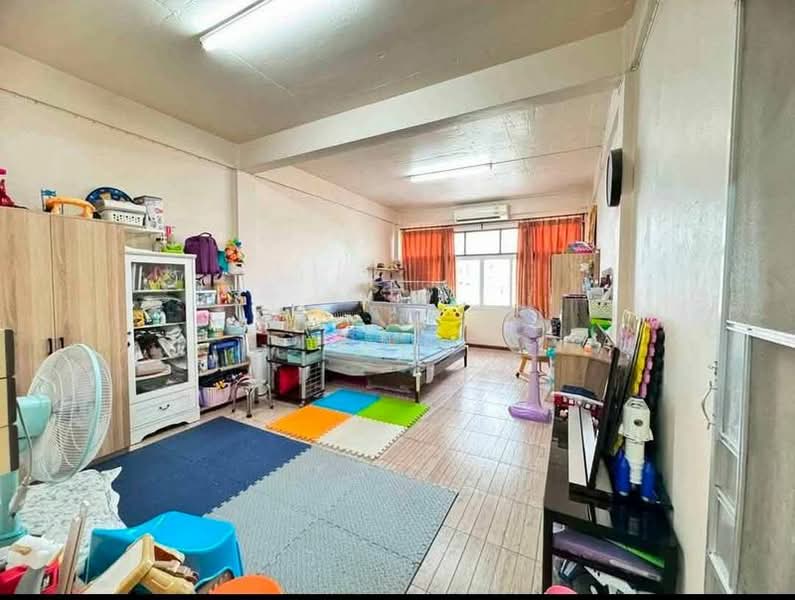 อาคารพาณิชย์ 4 ชั้นครึ่ง 1 คูหา ทำเลทอง ซ. เอกมัย 30, Bangkok, Khlong Tan Nua, Watthana, Bangkok, , 68 sqm, Land For Sale, by ทิพย์, 500382938 - DDproperty.com