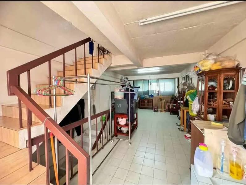 อาคารพาณิชย์ 4 ชั้นครึ่ง 1 คูหา ทำเลทอง ซ. เอกมัย 30, Bangkok, Khlong Tan Nua, Watthana, Bangkok, , 68 sqm, Land For Sale, by ทิพย์, 500382938 - DDproperty.com