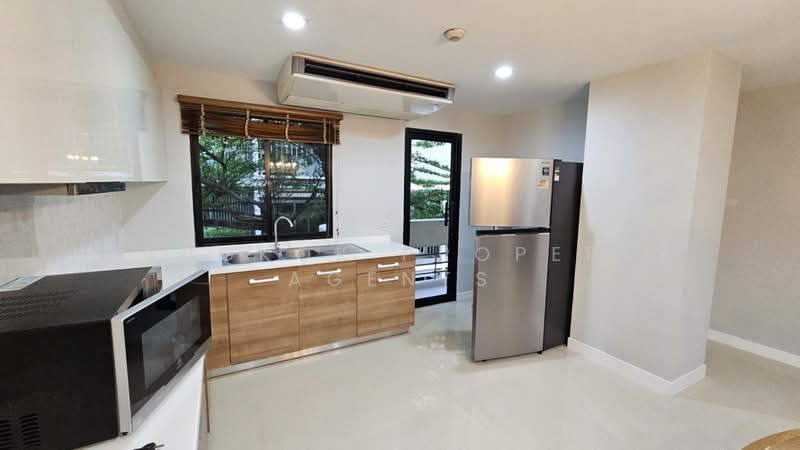 Beverly Hill Mansion Sukhumvit 63, Bangkok, Sukhumvit Road, Phra Kanong Nua, Watthana, Bangkok, 2 Bedrooms, 134 sqm, Condo For Rent, by BANGKOK PROPERTY AGENTS, 500382948 - DDproperty.com