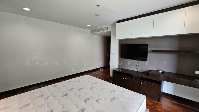Richmond Hills Residence, Bangkok, Soi Thonglor 25, Khlong Tan Nua, Watthana, Bangkok, 2 Bedrooms, 150 sqm, Condo For Rent, by BANGKOK PROPERTY AGENTS, 500382976 - DDproperty.com