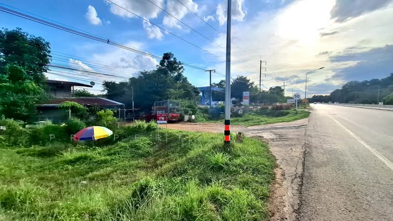 บ้านเดี่ยวเสลภูมิ ร้อยเอ็ด, Roi Et, Glang, Selaphum, Roi Et, 1 Bedroom, 150 sqm, Single Detached House For Sale, by The Best Property   ทองใบ, 500383042 - DDproperty.com