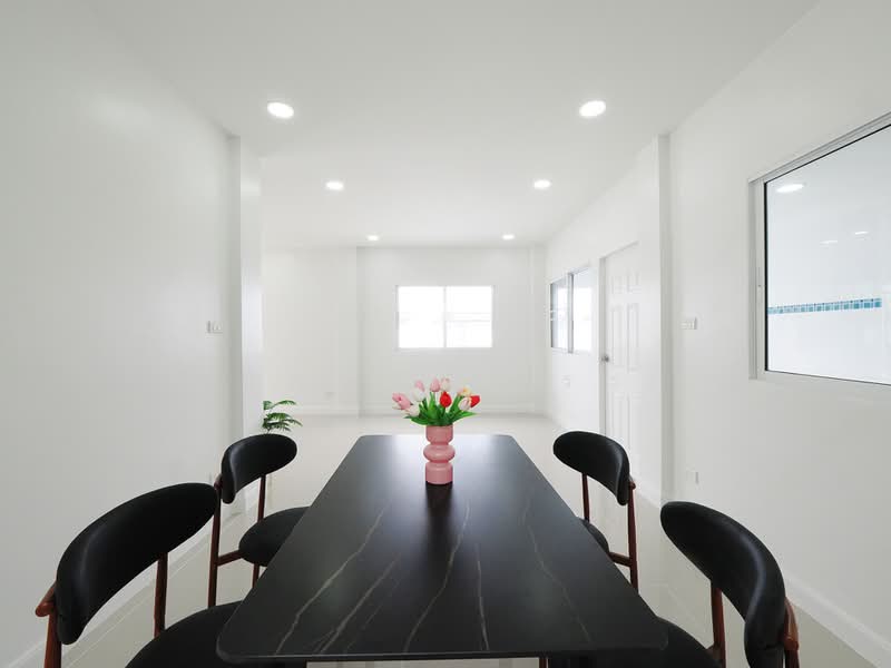 บ้านรีโนเวทใหม่ บ้านเดี่ยว 2 ชั้น ม.กรีนเนอรี่ บาย นิราวิลล์ ขนาด 63.1 ตร.ว. 3ห้องนอน 2ห้องน้ำ 1ห้, Samut Sakhon, ถนนเลียบคลองสี่, Bang Nam Chut, Muang Samut Sakhon, Samut Sakhon, 3 Bedrooms, 350 sqm, Single Detached House For Sale, by wipa รุ่งธุระ, 500383125 - DDproperty.com