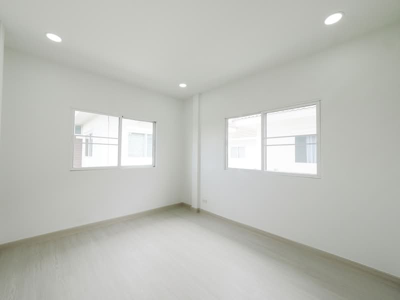 บ้านรีโนเวทใหม่ บ้านเดี่ยว 2 ชั้น ม.กรีนเนอรี่ บาย นิราวิลล์ ขนาด 63.1 ตร.ว. 3ห้องนอน 2ห้องน้ำ 1ห้, สมุทรสาคร, ถนนเลียบคลองสี่, บางน้ำจืด, เมืองสมุทรสาคร, สมุทรสาคร, 350 ตร.ม., บ้านเดี่ยว ขาย, โดย วิภา รุ่งธุระ, 500383125 - DDproperty.com