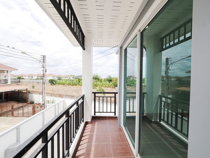 บ้านรีโนเวทใหม่ บ้านเดี่ยว 2 ชั้น ม.กรีนเนอรี่ บาย นิราวิลล์ ขนาด 63.1 ตร.ว. 3ห้องนอน 2ห้องน้ำ 1ห้, สมุทรสาคร, ถนนเลียบคลองสี่, บางน้ำจืด, เมืองสมุทรสาคร, สมุทรสาคร, 350 ตร.ม., บ้านเดี่ยว ขาย, โดย วิภา รุ่งธุระ, 500383125 - DDproperty.com