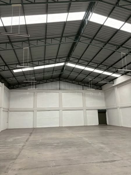 Warehouse / Factory for Rent 704 sq.m. Bang Phli, Samut Prakan, Bangphli Yai, Bang Plee, Samut Prakan, , 704 sqm, Warehouse/Factory For Rent, by Patchalida Chanchaisiriwet, 500383170 - DDproperty.com
