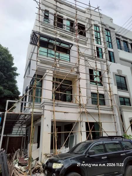 Baan Klang Krung Office Park Ladprao 71 : บ้านกลางกรุง ออฟฟิศ พาร์ค ลาดพร้าว 71, กรุงเทพ, ซอยลาดพร้าว 71 ถนนนาคนิวาส, ลาดพร้าว, กรุงเทพ, 357 ตร.ม., ทาวน์เฮ้าส์ ขาย, โดย อชิรวัชร์, 500383184 - DDproperty.com