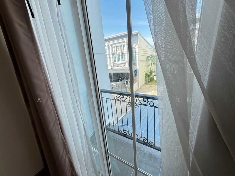 Golden Town Sukhumvit-Bearing Station, Samut Prakan, Soi Tesabansamrongtai 6, Sam Rong, Phra Pra Daeng, Samut Prakan, 4 Bedrooms, 117 sqm, Townhouse For Sale, by Airada Parasarn, 500383196 - DDproperty.com