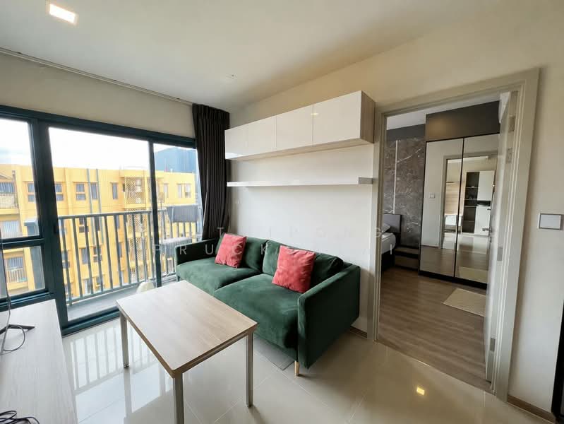 The Base Sukhumvit 50, Bangkok, Soi Roem Charoen 1, Sukhumvit 50 Road, Phra Kanong, Khlong Toei, Bangkok, 2 Bedrooms, 46 sqm, Condo For Rent, by Suthipong Prucksalai, 500383203 - DDproperty.com