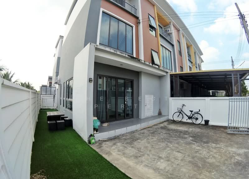 The O Zone Petchkasem 53, Bangkok, Soi Petchkasem 53, Bang Kae Nua, Bang Khae, Bangkok, 4 Bedrooms, 174 sqm, Townhouse For Sale, by The Best Property โอ, 500383210 - DDproperty.com