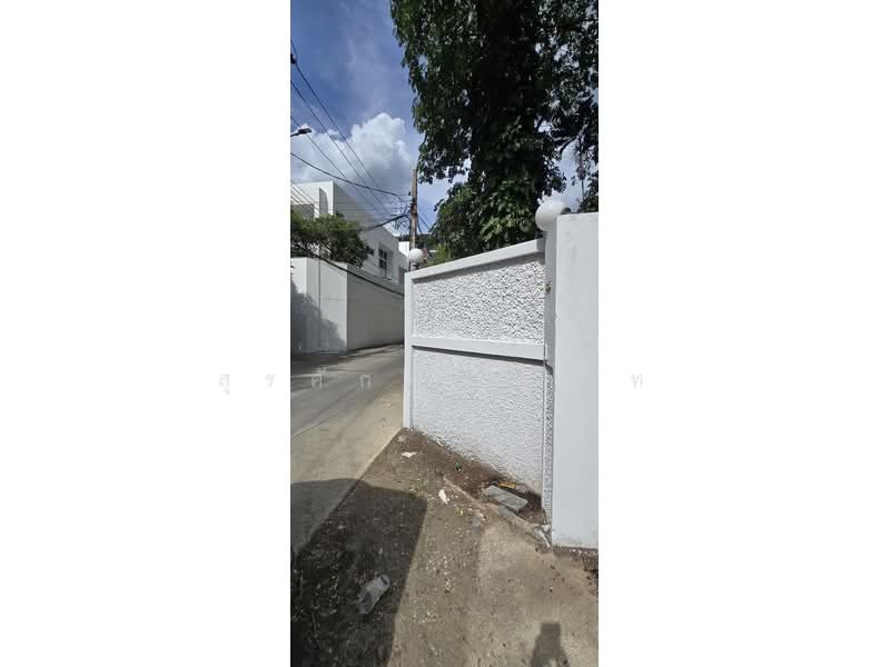 Long-term Land lease available in Soi.Sukhumvit31 Yeak2 300 Square Wa Khong-ton Wattana District, Bangkok, สุขุมวิท 31 แยก 2, Khlong Tan Nua, Watthana, Bangkok, , 1,200 sqm, Land For Rent, by Surasak Satho, 500383227 - DDproperty.com