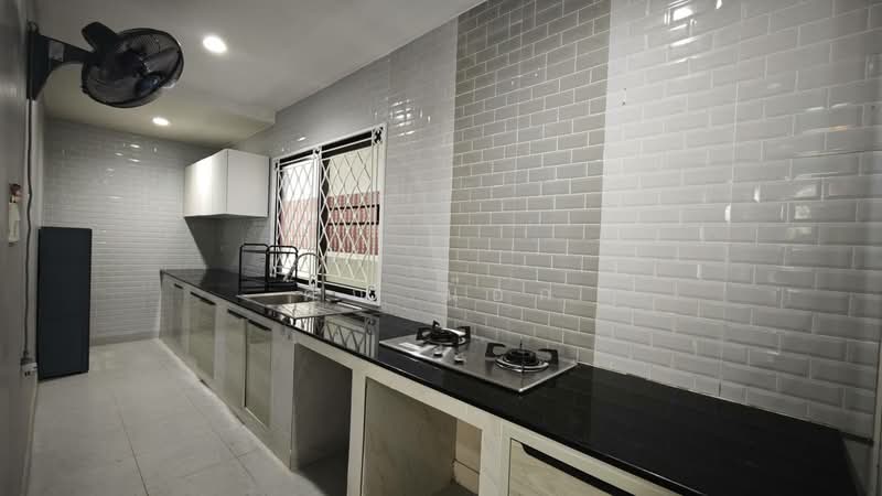 S-Gate Premium Kanchanpisek, Nonthaburi, Bang Muang, Bang Yai, Nonthaburi, 4 Bedrooms, 200 sqm, Semi-Detached House (Twin House) For Sale, by Khun Nog, 500383238 - DDproperty.com