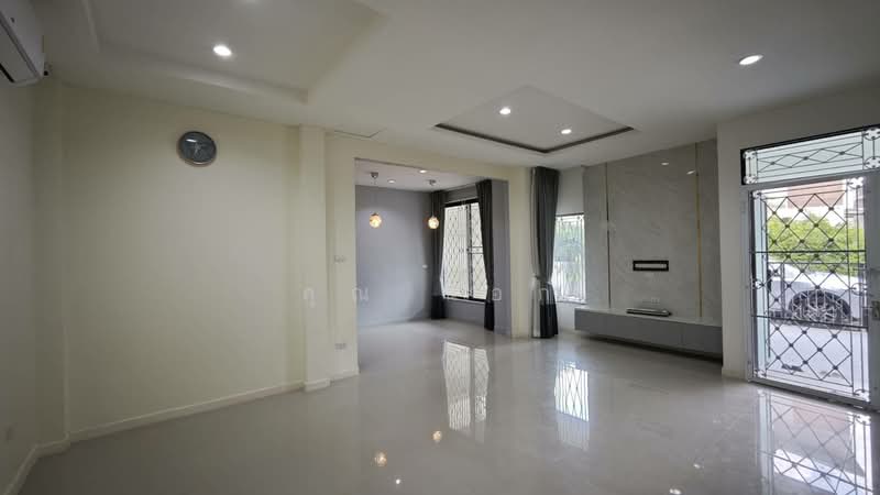 S-Gate Premium Kanchanpisek, Nonthaburi, Bang Muang, Bang Yai, Nonthaburi, 4 Bedrooms, 200 sqm, Semi-Detached House (Twin House) For Sale, by Khun Nog, 500383238 - DDproperty.com