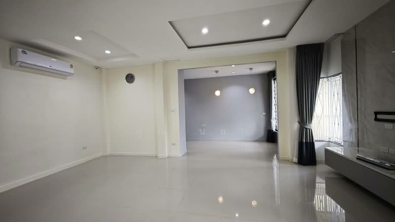 S-Gate Premium Kanchanpisek, Nonthaburi, Bang Muang, Bang Yai, Nonthaburi, 4 Bedrooms, 200 sqm, Semi-Detached House (Twin House) For Sale, by Khun Nog, 500383238 - DDproperty.com