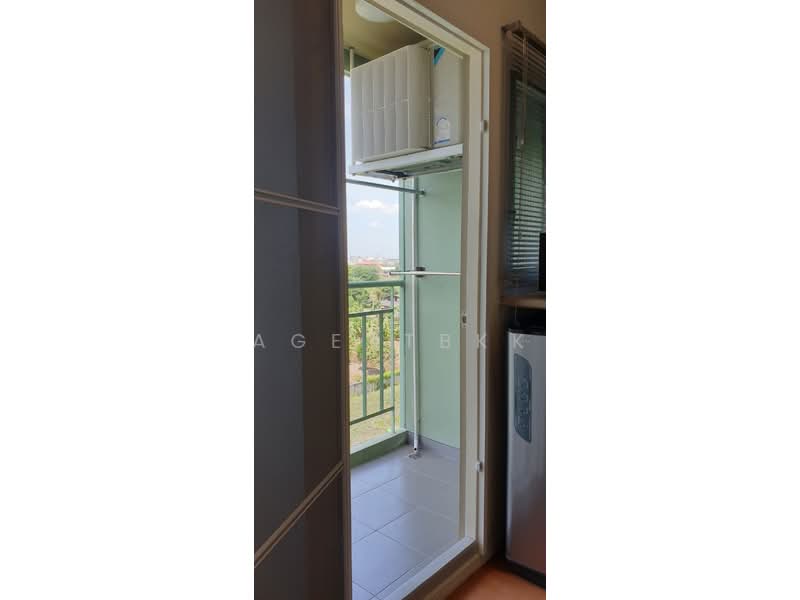 Lumpini Condo Town Romklao-Suvarnabhumi, Bangkok, Rom Klao Road 1, Khlong Sam Prawet, Lat Krabang, Bangkok, Studio, 22 sqm, Condo For Sale, by Agentbkk, 500383255 - DDproperty.com