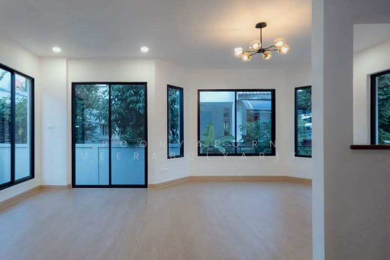 Mantana Pinklao-Rama 5, Nonthaburi, Nakhon In Road, Bang Khun Kong, Bang Kruai, Nonthaburi, 3 Bedrooms, 400 sqm, Single Detached House For Sale, by Poonyaporn Veerabulyarit, 500383298 - DDproperty.com
