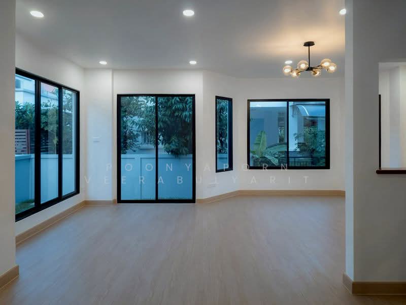 Mantana Pinklao-Rama 5, Nonthaburi, Nakhon In Road, Bang Khun Kong, Bang Kruai, Nonthaburi, 3 Bedrooms, 400 sqm, Single Detached House For Sale, by Poonyaporn Veerabulyarit, 500383298 - DDproperty.com