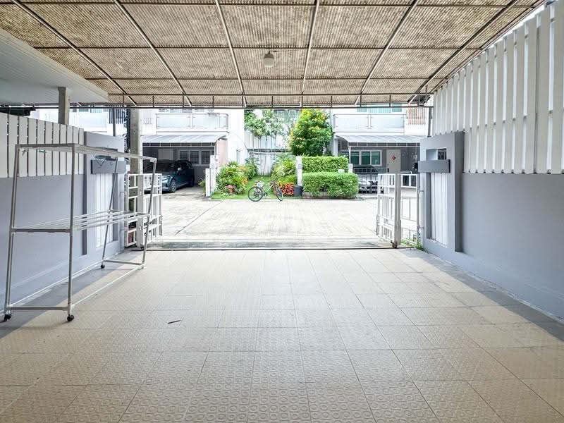 The Exclusive Pattanakarn 44, Bangkok, Soi Phatthanakan 44, Phatthanakan Road, Suan Luang, Suan Luang, Bangkok, 3 Bedrooms, 140 sqm, Townhouse For Rent, by Somchai Ruechajirakit, 500383330 - DDproperty.com
