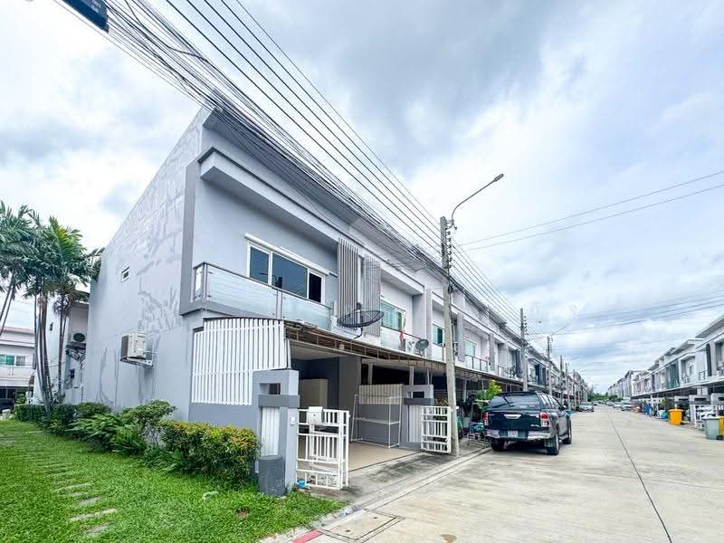 The Exclusive Pattanakarn 44, Bangkok, Soi Phatthanakan 44, Phatthanakan Road, Suan Luang, Suan Luang, Bangkok, 3 Bedrooms, 140 sqm, Townhouse For Rent, by Somchai Ruechajirakit, 500383330 - DDproperty.com