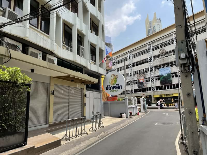 เซ้งอาคารพาณิชยราชพัสดุ 39 ตารางวา ถ.เจริญกรุง ซ.24 ตลาดน้อย สัมพันธวงศ์ กรุงเทพ, Bangkok, Talat Noi, Samphanthawong, Bangkok, , 240 sqm, Shophouse For Sale, by ศุทธดา มงคลมหาลาภ, 500383355 - DDproperty.com