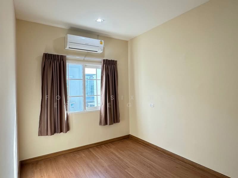 Golden Town Sukhumvit-Bearing Station, Samut Prakan, Soi Tesabansamrongtai 6, Sam Rong, Phra Pra Daeng, Samut Prakan, 4 Bedrooms, 117 sqm, Townhouse For Rent, by Forty-Six Real Estate Group, 500383368 - DDproperty.com